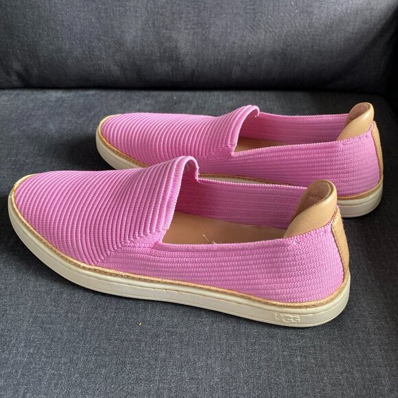 UGG Sammy Chevron Women's Sneakers Size 8.5 Excellent Condition - Picture 2 of 10